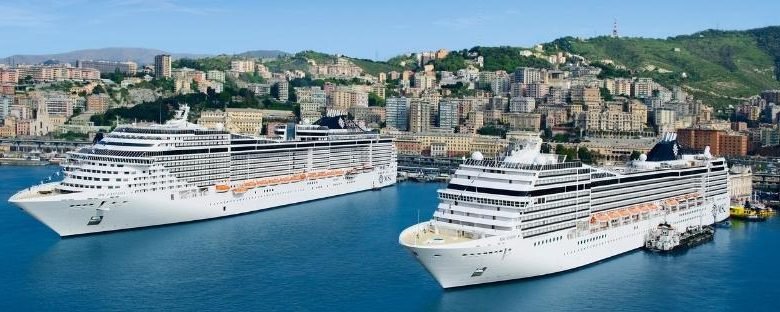 Croisière en Méditerranée avec paysages marins.