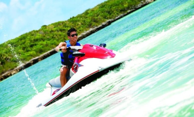 Waverunner en Méditerranée, croisière aventure été 2025