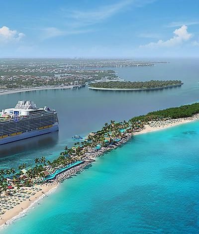 Plage paradisiaque avec paquebot à Nassau